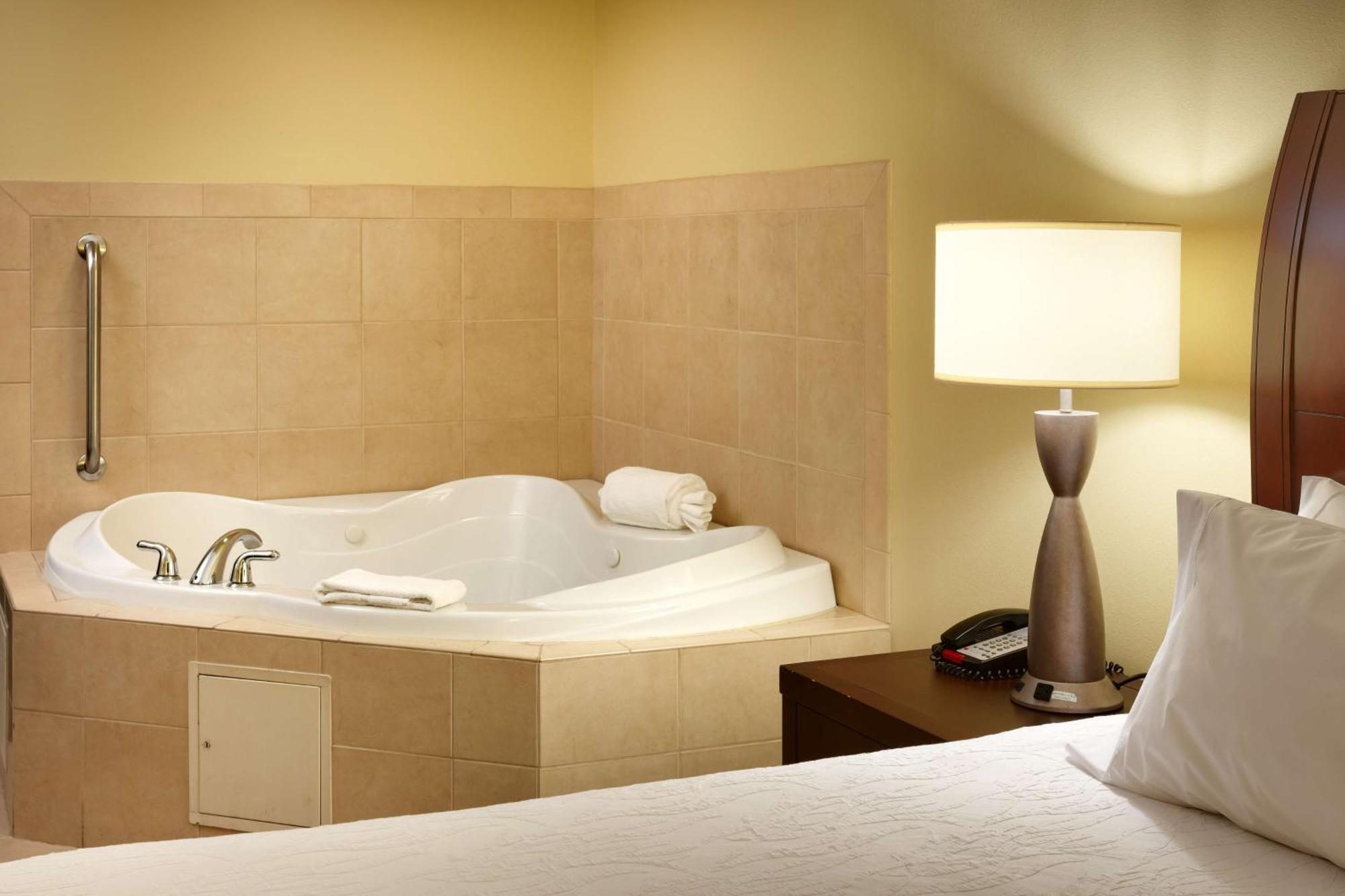 Hilton Garden Inn Clarksville Exterior foto